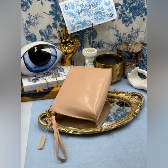 🆕 OROTON 🧿 NWT Mia Pouch Wristlet, Honey Nougat - Picture 2 of 13